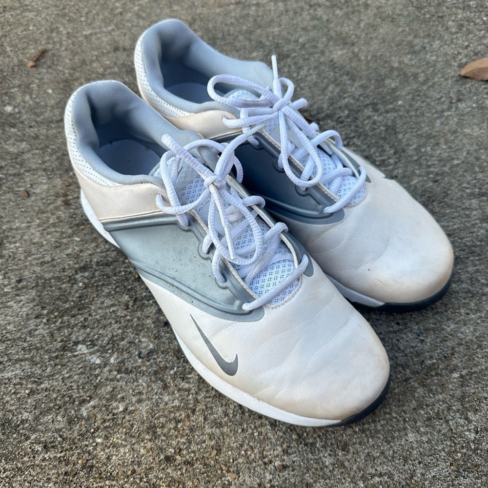 Nike White and Gray lunarlon golf shoes
